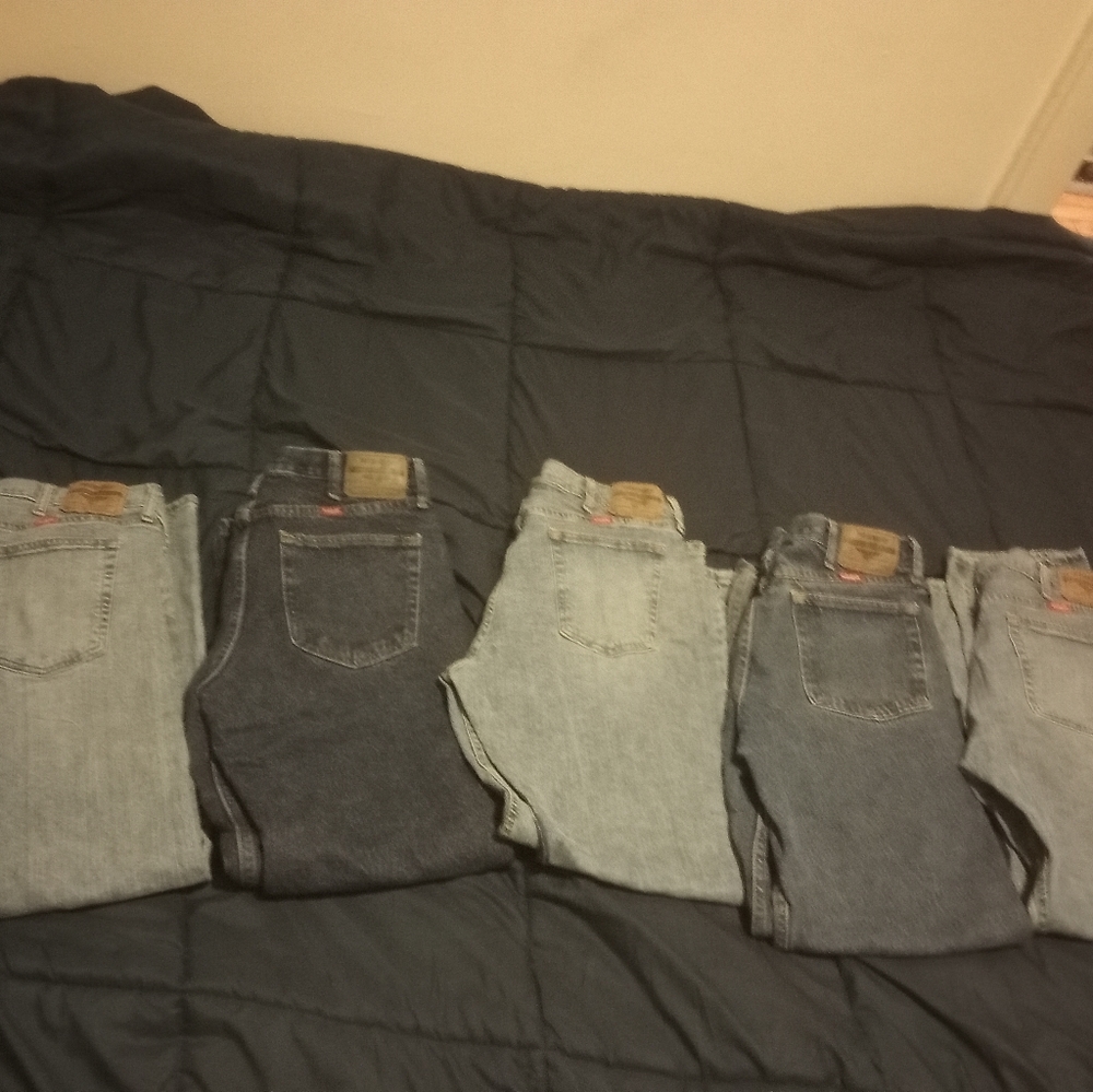 LOT OF 5 34/30 WRANGLER JEANS